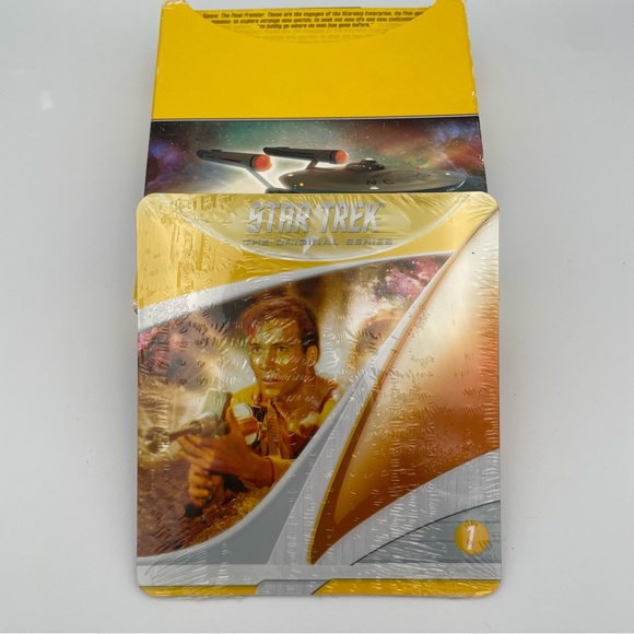 Star Trek The Original Series - Season 1 DVD 10 Disc Set Collectors Complete - Picture 3 of 10